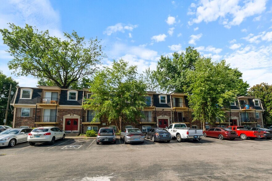 112 W Woodlawn Ave, Louisville, KY à vendre - Photo du bâtiment - Image 2 de 10