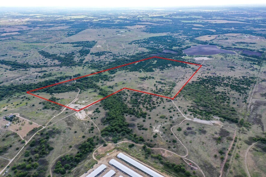 12950-1 Cleburne Highway, Cresson, TX à vendre - Photo du bâtiment - Image 3 de 16