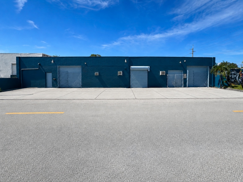711-713 NW 1st St, Fort Lauderdale, FL for sale - Building Photo - Image 3 of 9