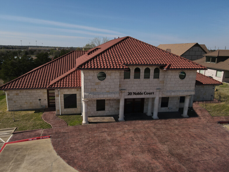 20 Noble Ct, Heath, TX à vendre - Photo du bâtiment - Image 1 de 1