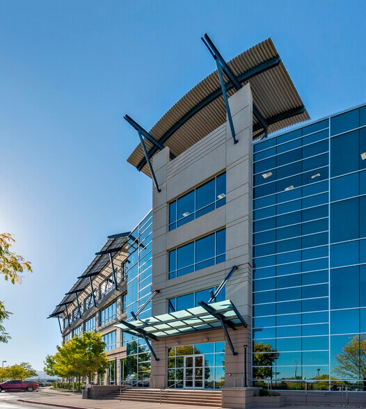 11030 Circle Point Rd, Westminster, CO à louer - Photo du bâtiment - Image 3 de 20