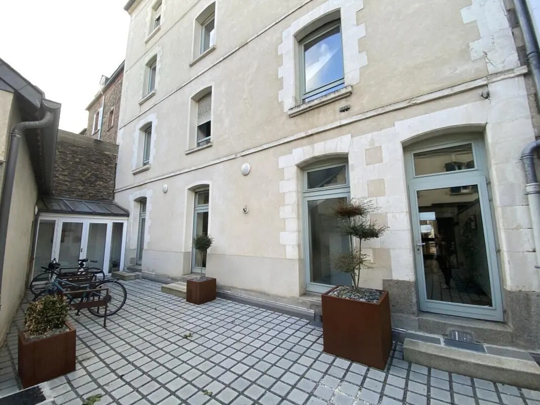 Bureau dans Rennes à louer Photo du bâtiment- Image 1 de 8