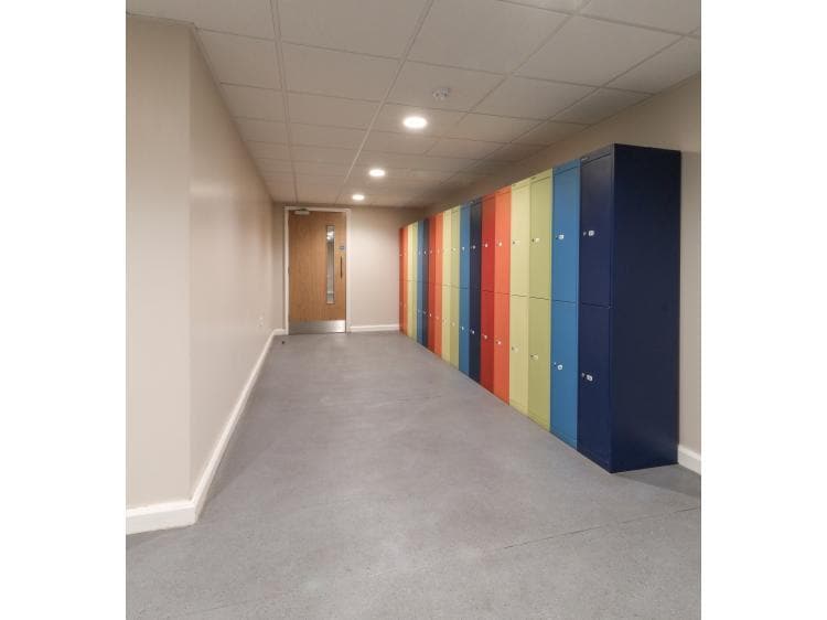 4 Lowndes Rd, Stourbridge for lease Interior Photo- Image 1 of 9