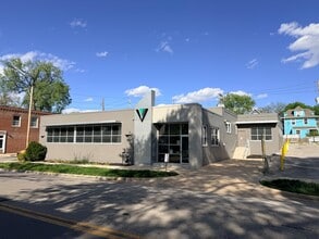 3303 Gillham Rd, Kansas City, MO for lease Building Photo- Image 2 of 2