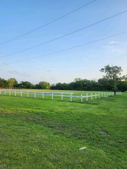 405 Strawberry St, League City, TX for sale - Other - Image 2 of 7