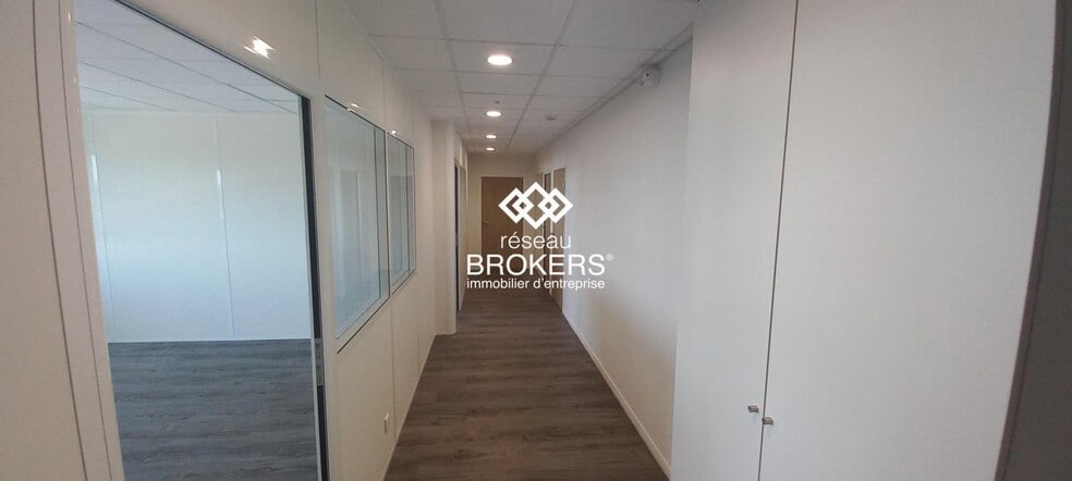 Office in L'Union for lease - Interior Photo - Image 3 of 7