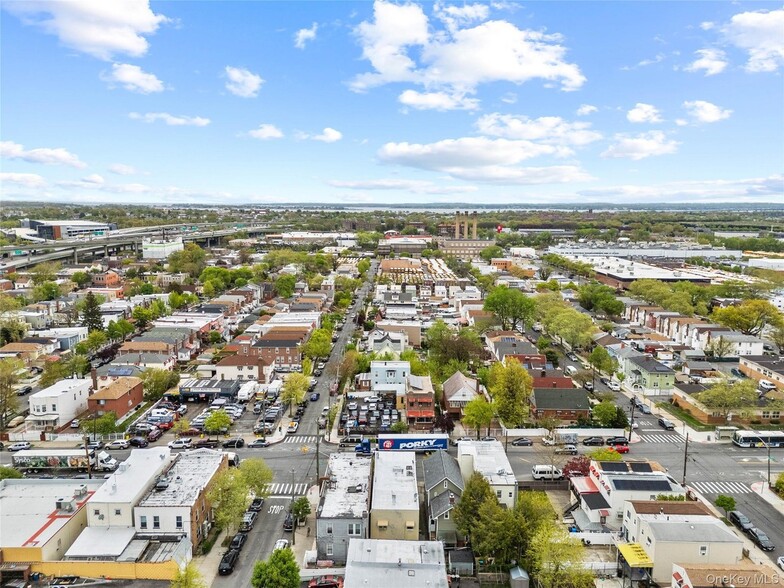 847 Castle Hill Ave, Bronx, NY for sale - Aerial - Image 3 of 10