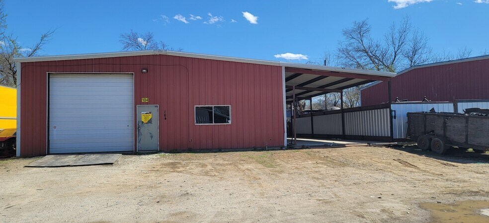 Kennedale Pkwy Industrial Park portefeuille de 6 propriétés à vendre sur LoopNet.ca - Photo du bâtiment - Image 1 de 15