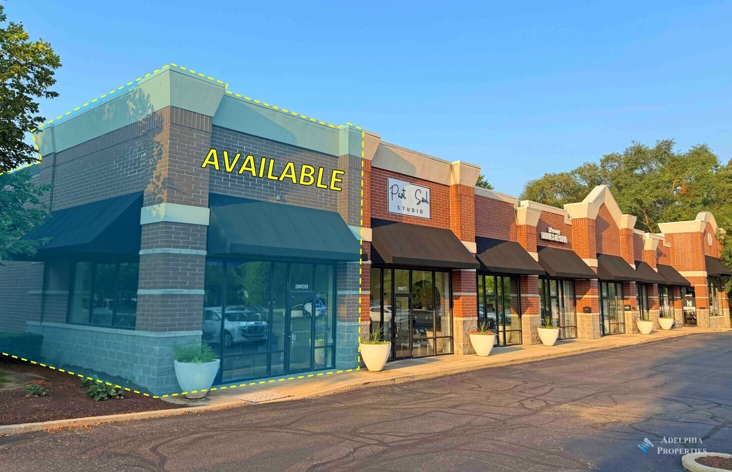 26W269 Geneva Rd, Winfield, IL for lease Building Photo- Image 1 of 6