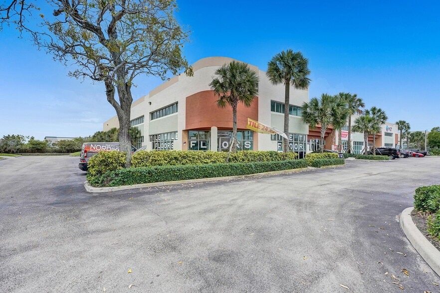 2400 W Copans Rd, Pompano Beach, FL for lease - Building Photo - Image 3 of 98