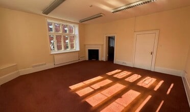 2 College St, Gloucester for lease Interior Photo- Image 1 of 7