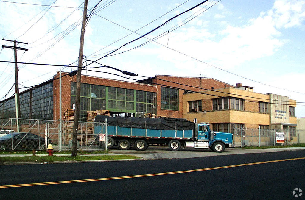 13000 Lyndon St, Detroit, MI for sale Primary Photo- Image 1 of 14