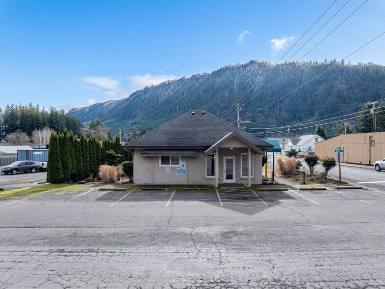 101 E Main Ave, Morton, WA à vendre - Photo du bâtiment - Image 2 de 30