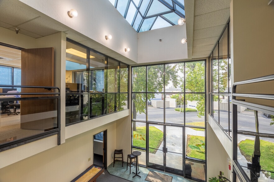 6459 Box Springs Blvd, Riverside, CA for sale - Building Photo - Image 3 of 16