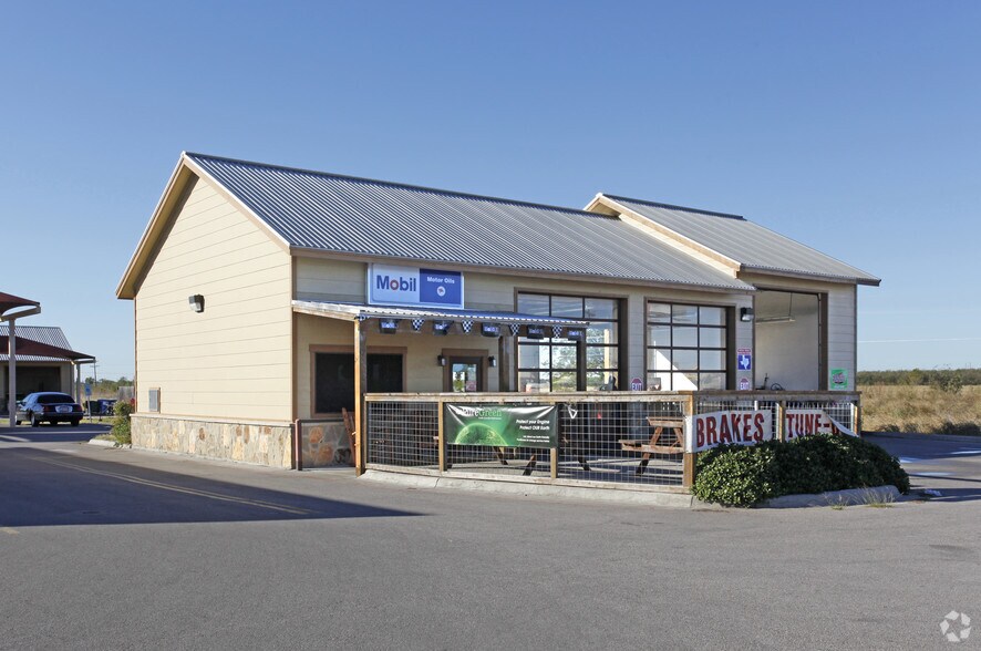 508 Highway 71 W, Bastrop, TX for sale - Building Photo - Image 2 of 2