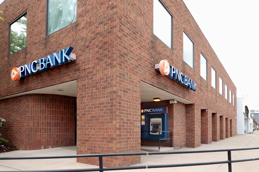 200 W Broad St, Hazleton, PA à louer - Photo du bâtiment - Image 2 de 14