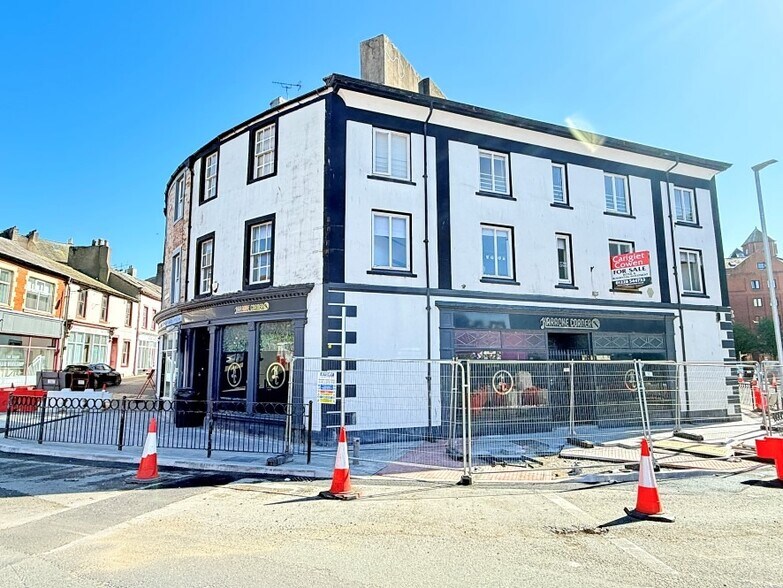 2-4 Wilson St, Workington à vendre - Photo du bâtiment - Image 2 de 4