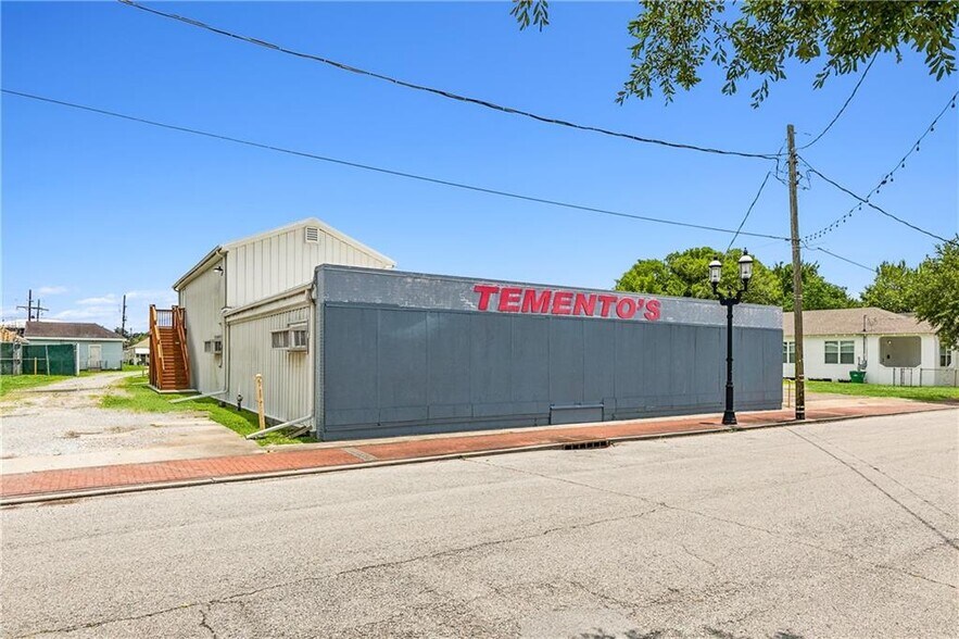 435 Sala Ave, Westwego, LA à vendre - Photo du bâtiment - Image 2 de 28