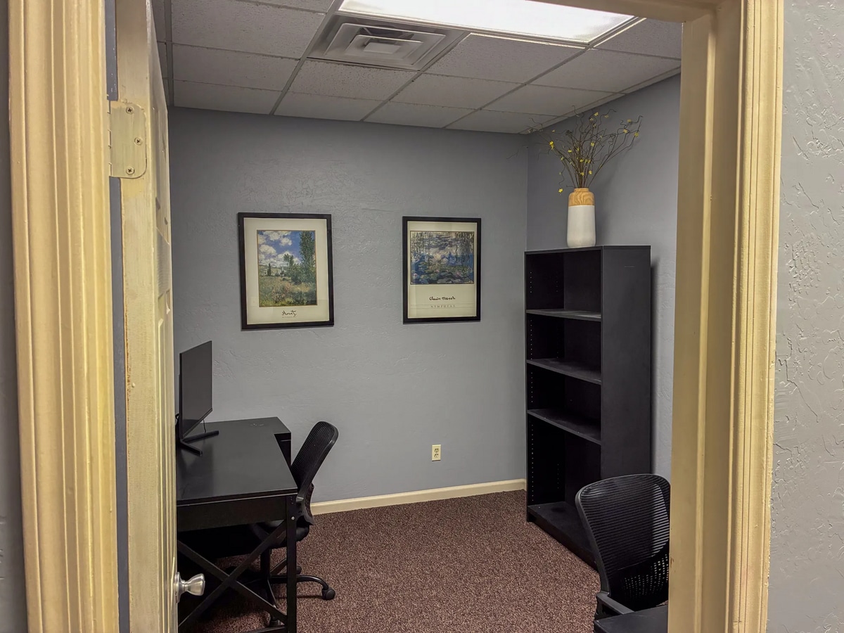 6625 S Rural Rd, Tempe, AZ 85283 - Unit 102 -  - Interior Photo - Image 1 of 12