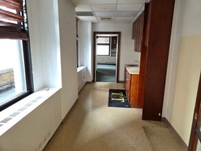 225 Broadway, New York, NY for lease Building Photo- Image 2 of 6