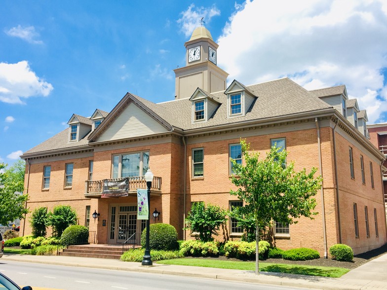 198 E Main St, Franklin, TN à vendre - Photo du bâtiment - Image 1 de 1