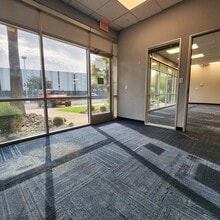 7810 S Hardy Dr, Tempe, AZ for lease Interior Photo- Image 2 of 4