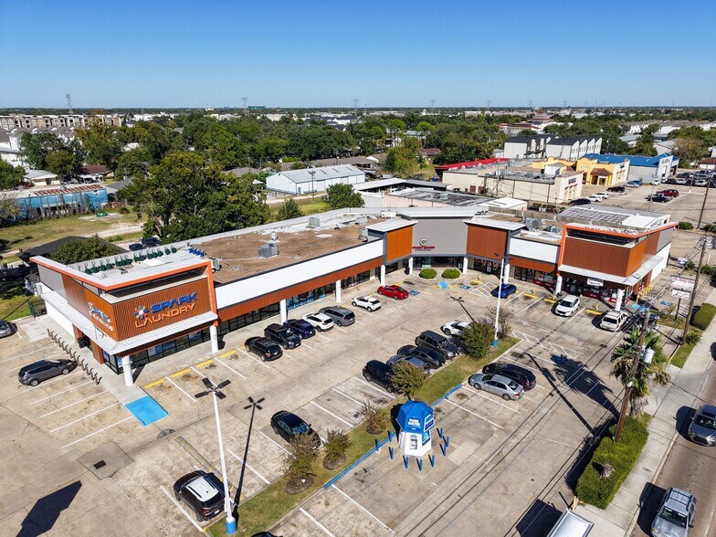 8532-8540 Hammerly Blvd, Houston, TX à louer - Photo du bâtiment - Image 2 de 8