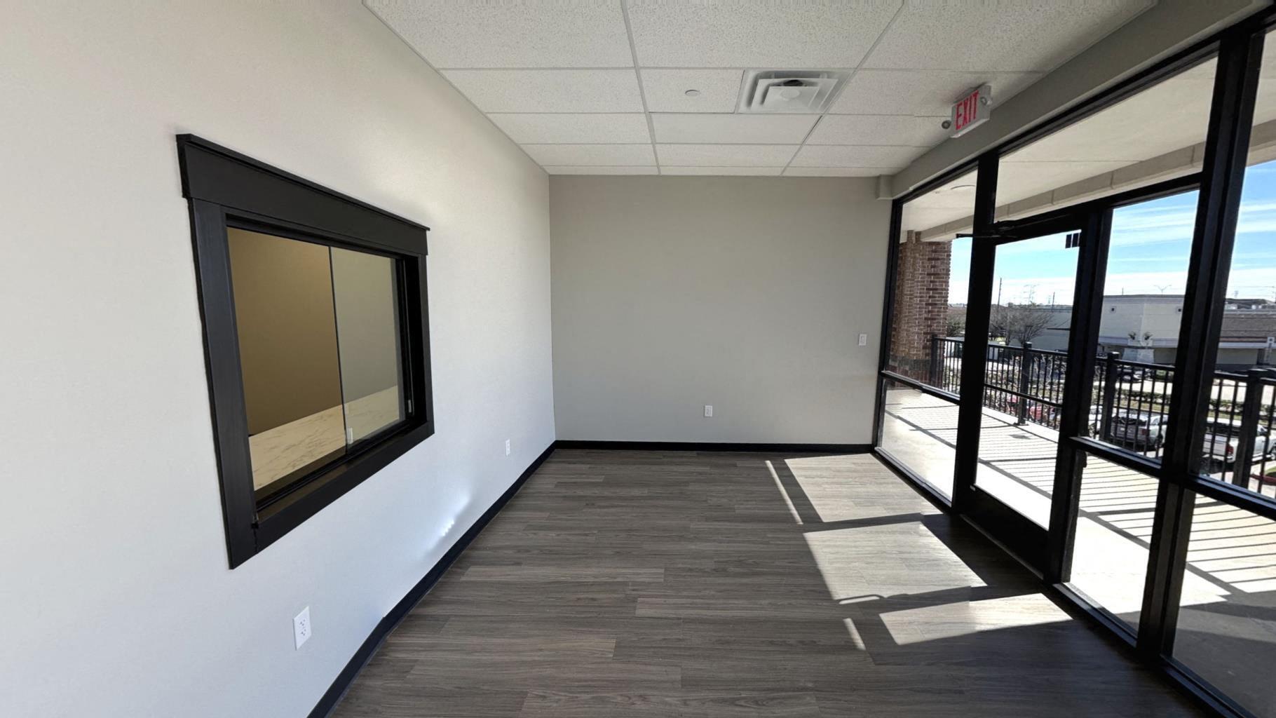 9701 N Sam Houston Pky, Humble, TX for lease Building Photo- Image 1 of 6
