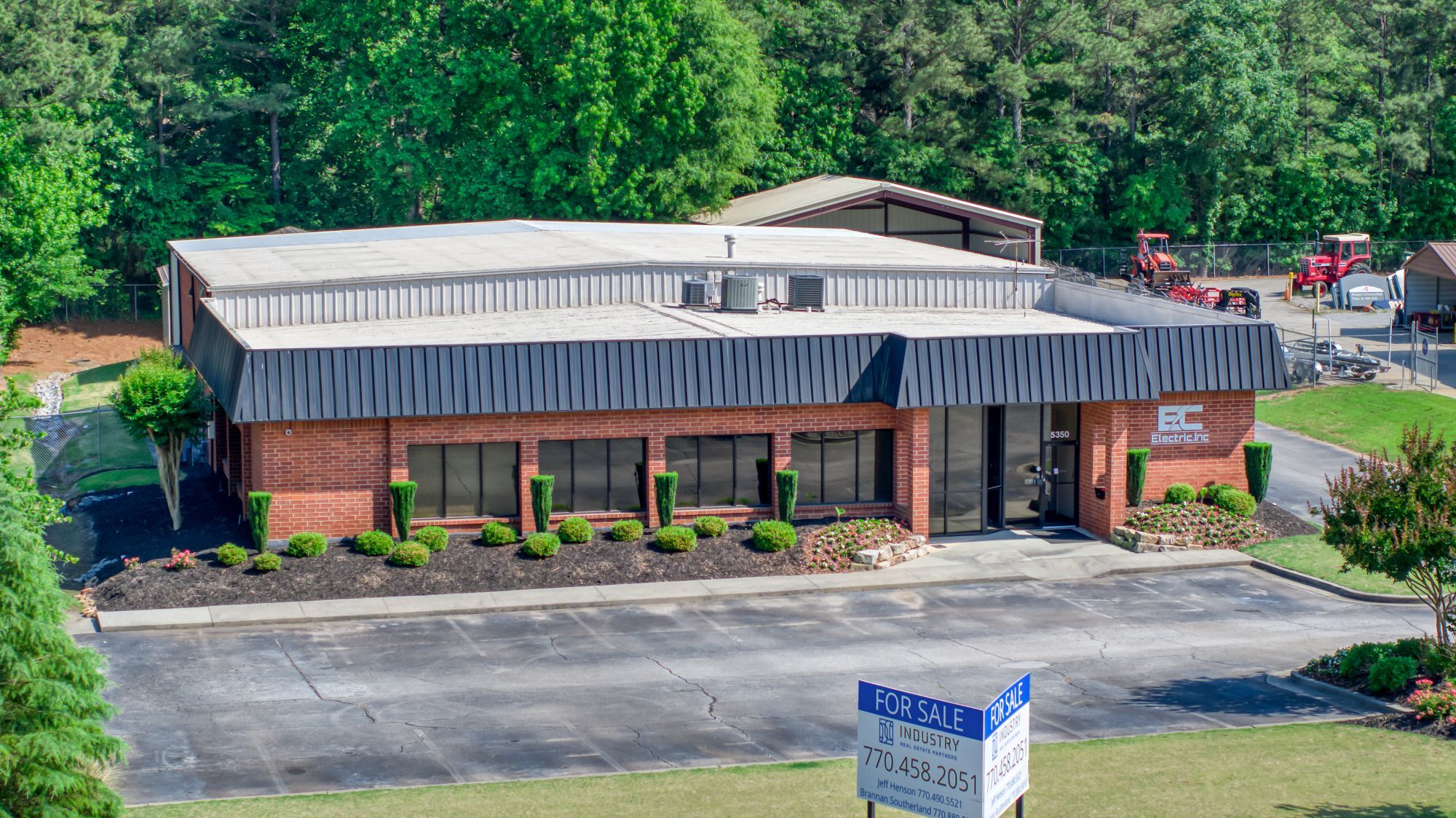 5350 Webb Pky, Lilburn, GA à vendre Photo du bâtiment- Image 1 de 43