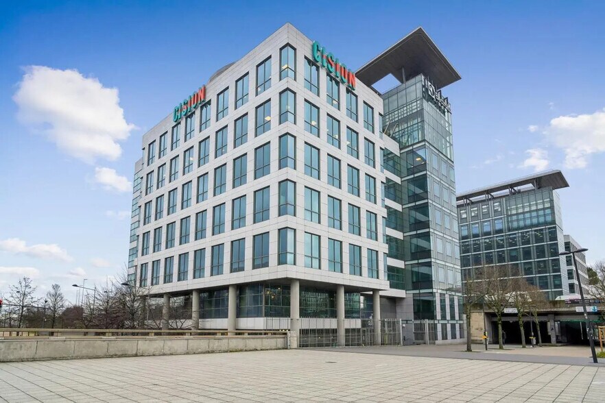 10 Avenue Du Stade De France, Saint-Denis à louer - Photo du bâtiment - Image 1 de 17