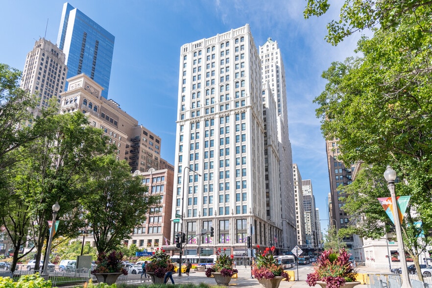 30 N Michigan Ave, Chicago, IL for lease - Building Photo - Image 3 of 18