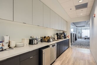 1 N Franklin St, Chicago, IL for lease Building Photo- Image 2 of 9