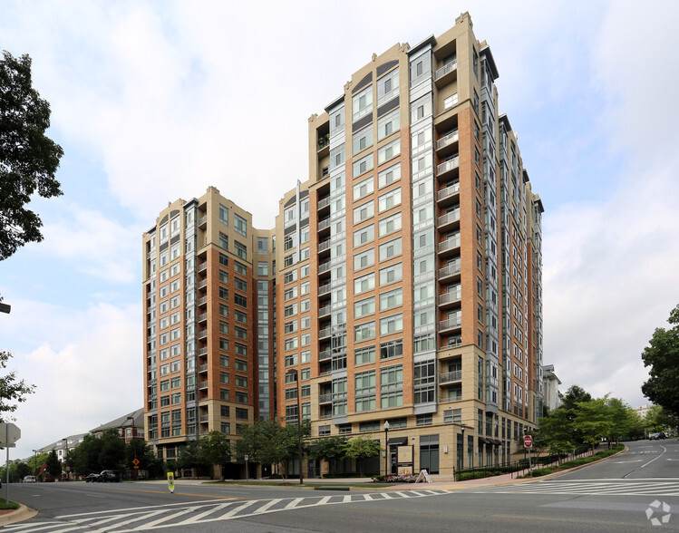 5230 Tuckerman Ln, North Bethesda, MD à vendre - Photo principale - Image 1 de 1