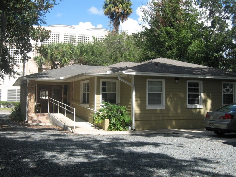 80 Bonnie Loch Ct, Orlando, FL à louer - Photo du bâtiment - Image 3 de 22
