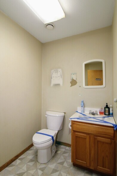 8401 NW 282nd St, Berthold, ND à louer - Photo du bâtiment - Image 2 de 21