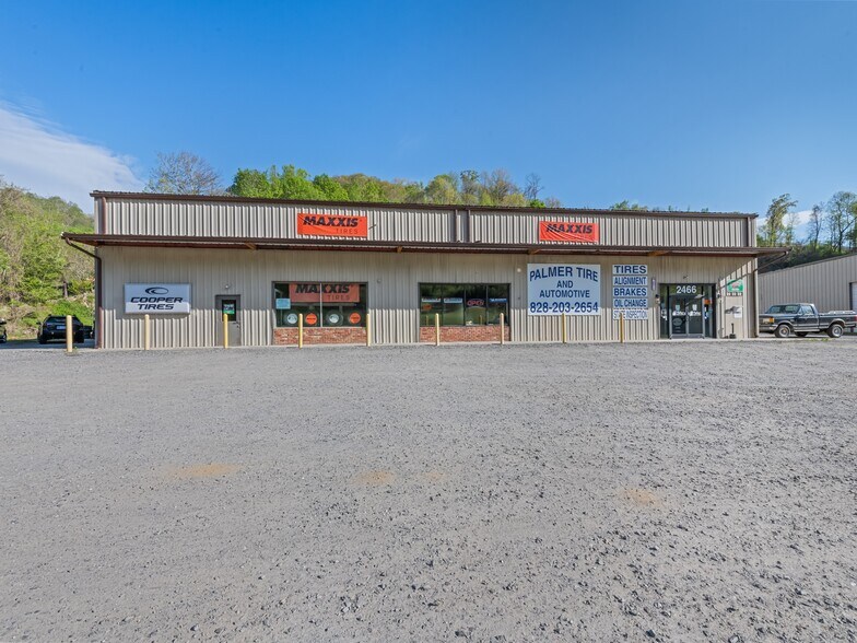 2466 Dellwood Rd, Waynesville, NC à vendre - Photo du bâtiment - Image 3 de 14