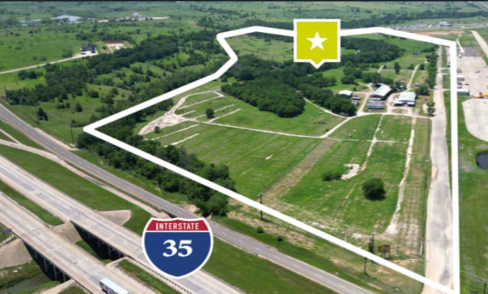 3077 Memory Ln, Denton, TX for sale - Building Photo - Image 3 of 6