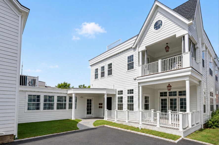 63 Church St, Greenwich, CT for sale - Building Photo - Image 2 of 64