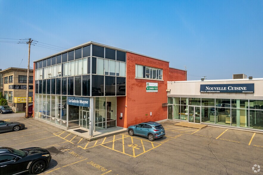 5441-5471 Av Royalmount, Mont-Royal, QC à louer - Photo du bâtiment - Image 2 de 3