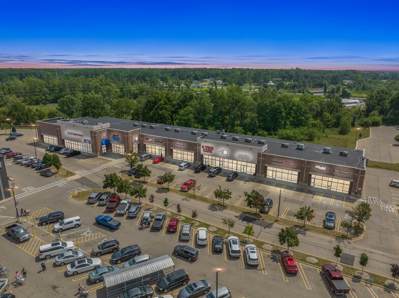 7067 S Westnedge Ave, Portage, MI for sale - Building Photo - Image 3 of 9