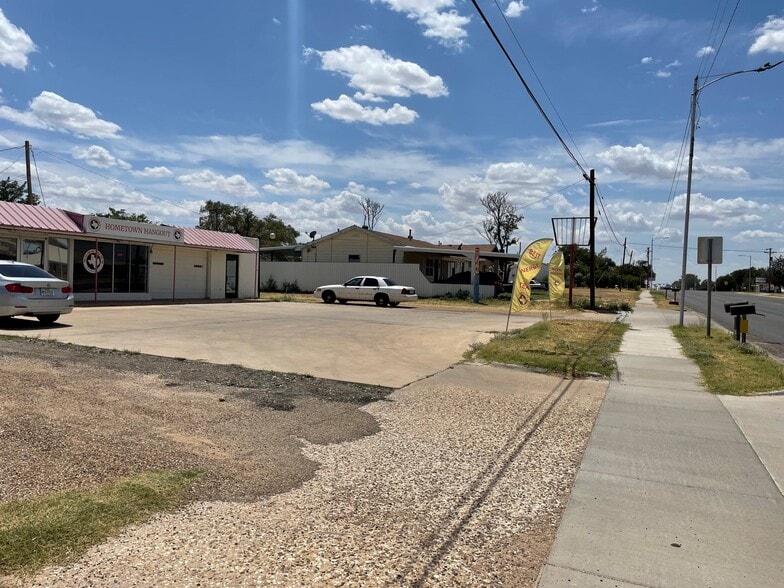 1214 Tahoka Rd, Brownfield, TX à vendre - Photo du bâtiment - Image 3 de 5