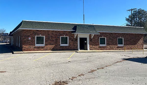 6905 Blue Ridge Blvd, Raytown, MO for sale - Primary Photo - Image 1 of 1