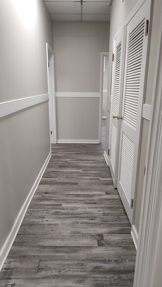 20 E Tabb St, Petersburg, VA for lease - Interior Photo - Image 3 of 17