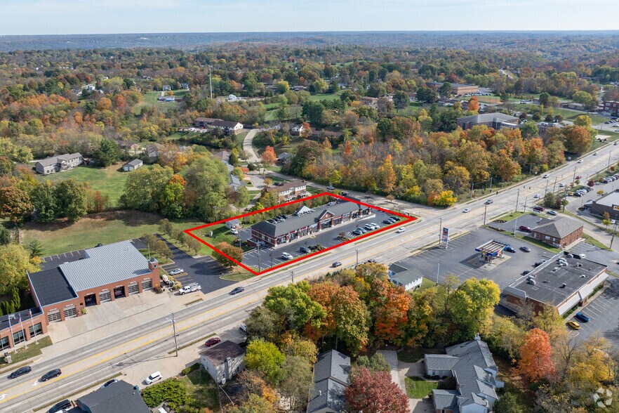 4135 Alexandria Pike, Cold Spring, KY à louer - Photo du bâtiment - Image 2 de 6