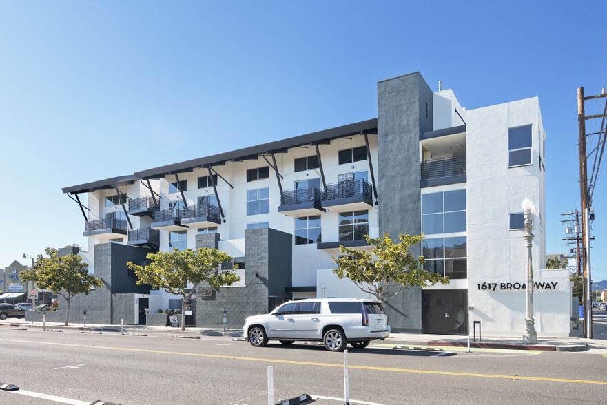 1617 Broadway, Santa Monica, CA for lease - Building Photo - Image 2 of 4