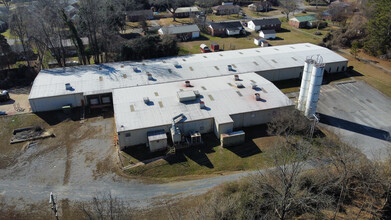 1129 S Chattanooga St, La Fayette, GA for lease Building Photo- Image 2 of 13