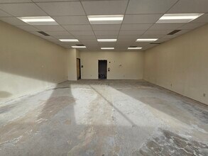 11-41 E Ash St, Lebanon, OR à louer Photo intérieure- Image 2 de 9