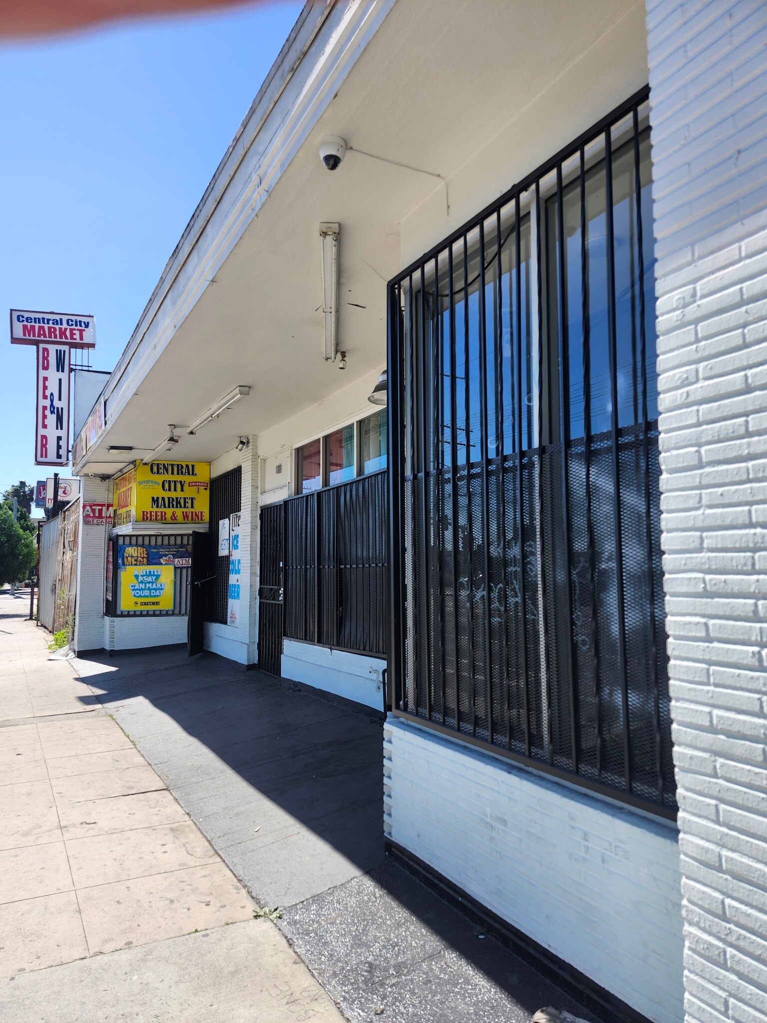 10209 S Central Ave, Los Angeles, CA à louer Photo intérieure- Image 1 de 6