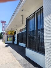 10209 S Central Ave, Los Angeles, CA à louer Photo intérieure- Image 1 de 6