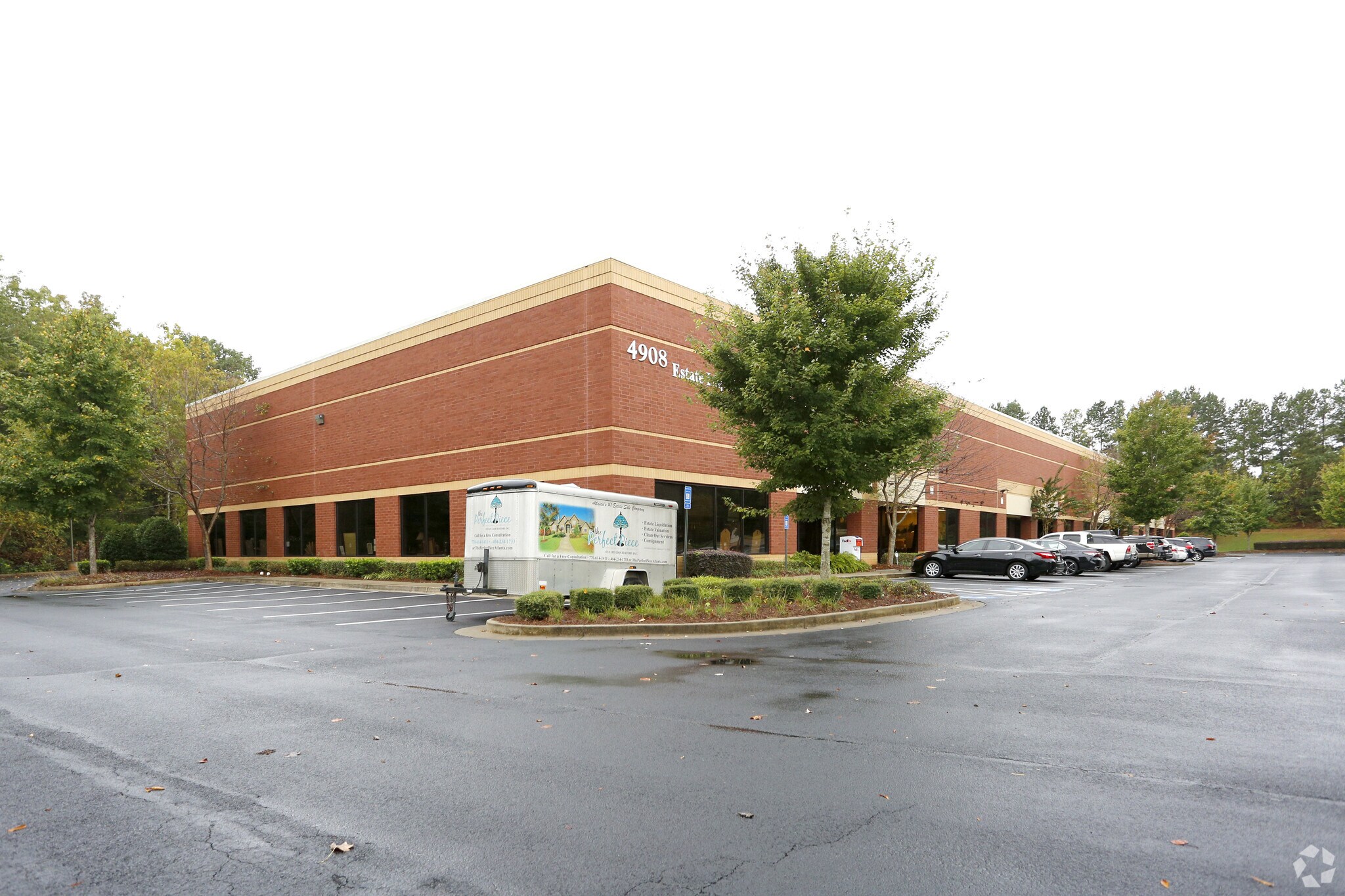 4908 Golden Pky, Buford, GA à vendre Photo principale- Image 1 de 1